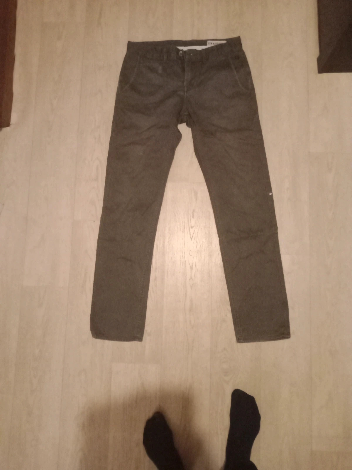 Pantalon de couleur gris