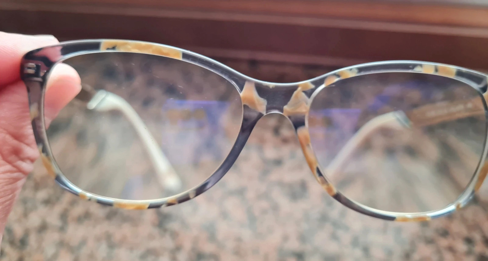 Montura gafas – Escada 4