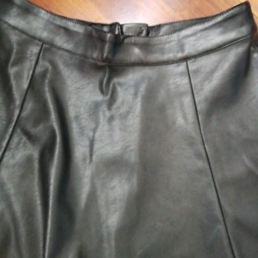 minifalda H&M – H&M – taille XS / 34 / 6 4