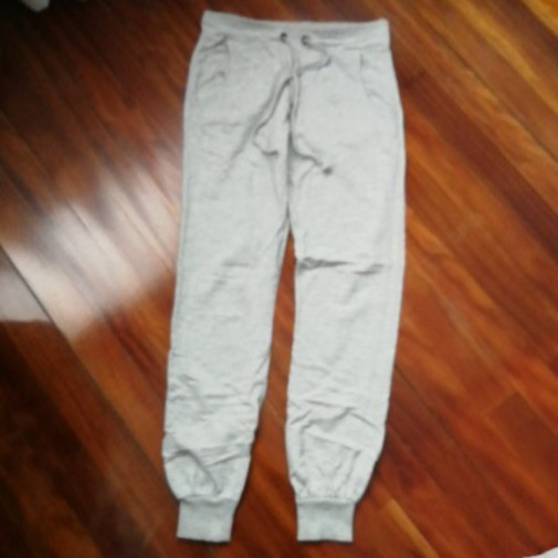 pantalón y sudadera – Bershka – taille M / 38 / 10 4