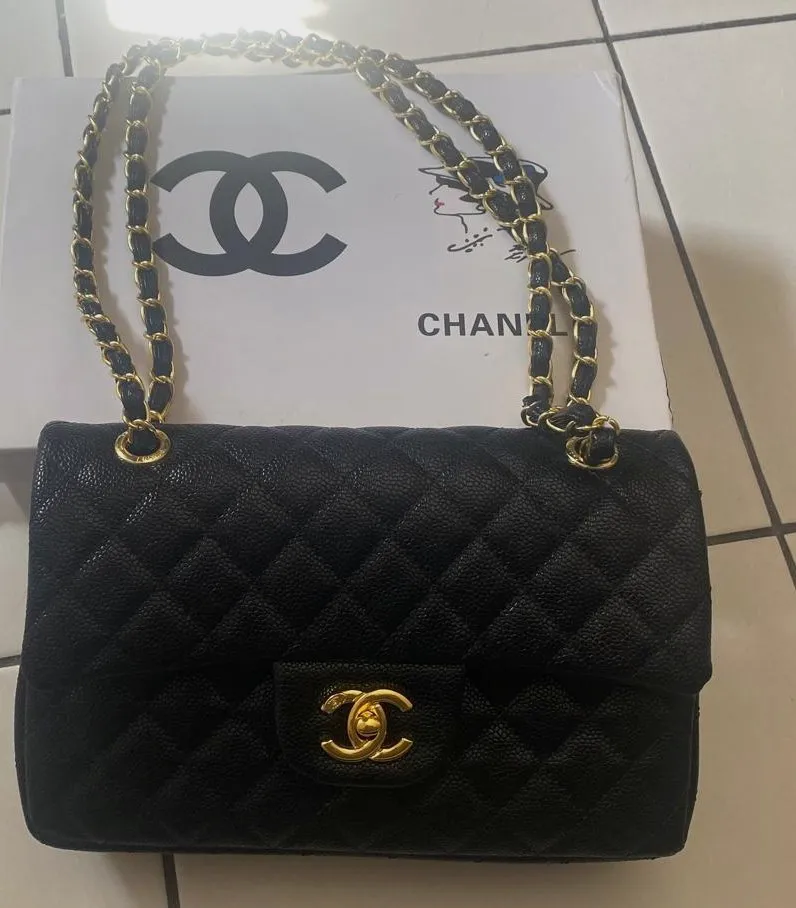 Sac à bandoulière Chanel Timeless noir matelassé – Chanel – taille Taille unique 2