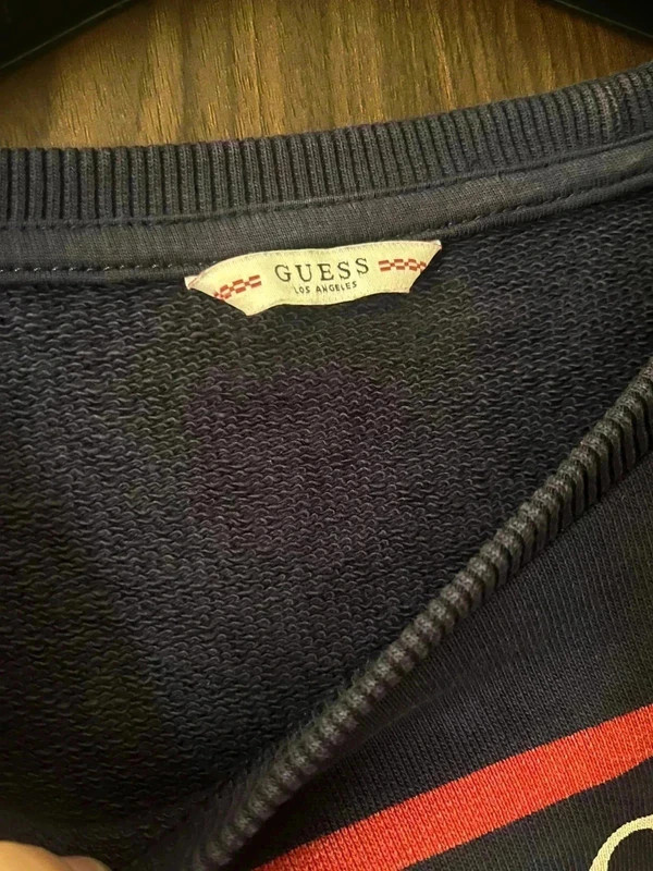 Sweat – GUESS – taille S / 36 / 8 4