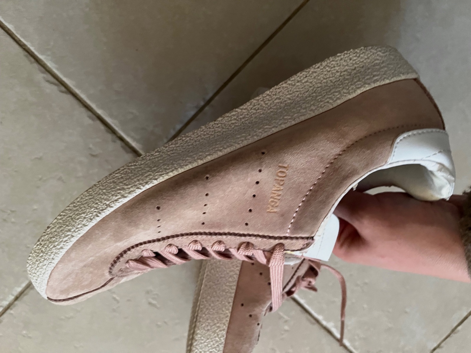 Baskets Adidas Topanga en daim rose pointure 40 – Adidas – taille EU 40 2