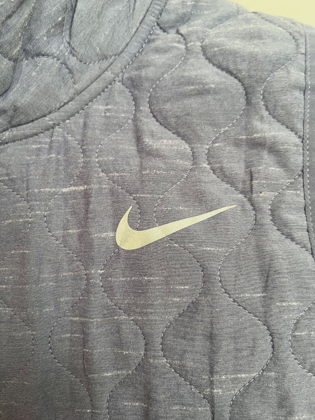 Gilet sans manches Nike AeroLayer bleu marine – Nike – taille EU 36 2
