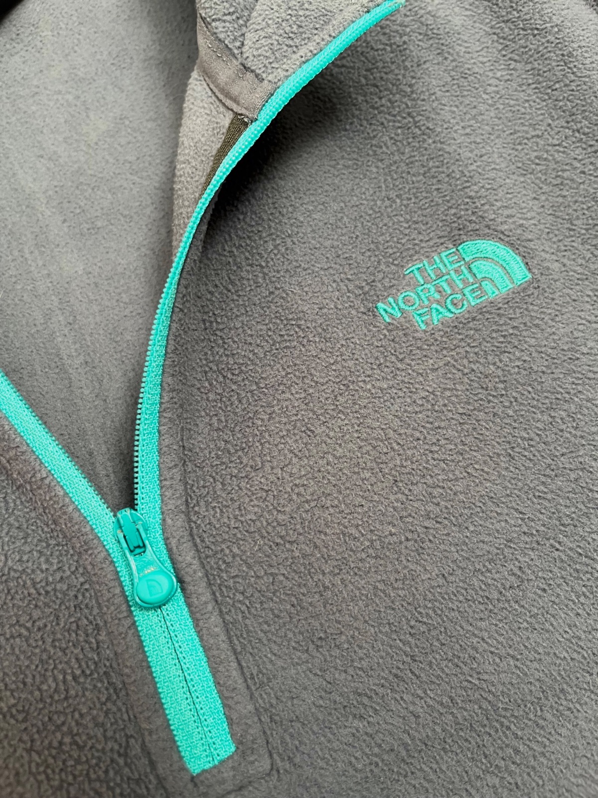 Polaire The North Face gris foncé taille XL – The North Face – taille XL 3