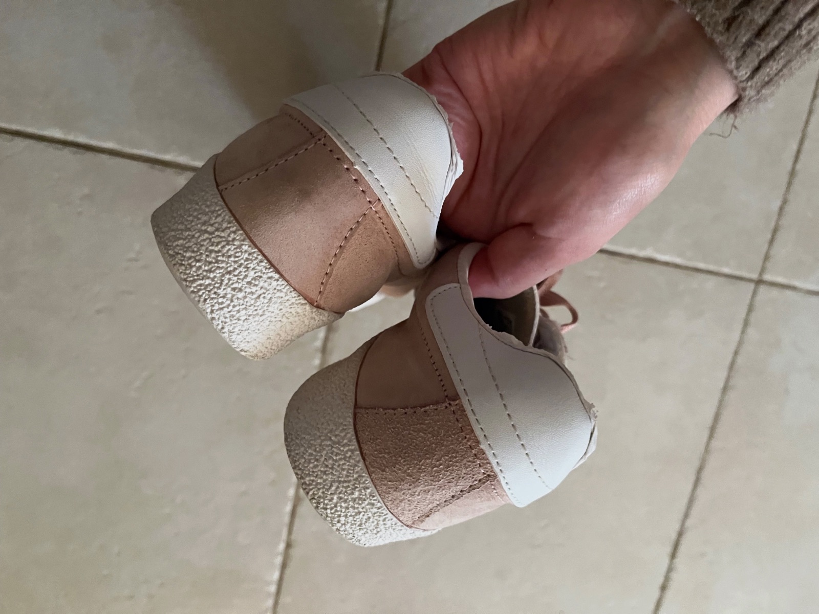 Baskets Adidas Topanga en daim rose pointure 40 – Adidas – taille EU 40 3