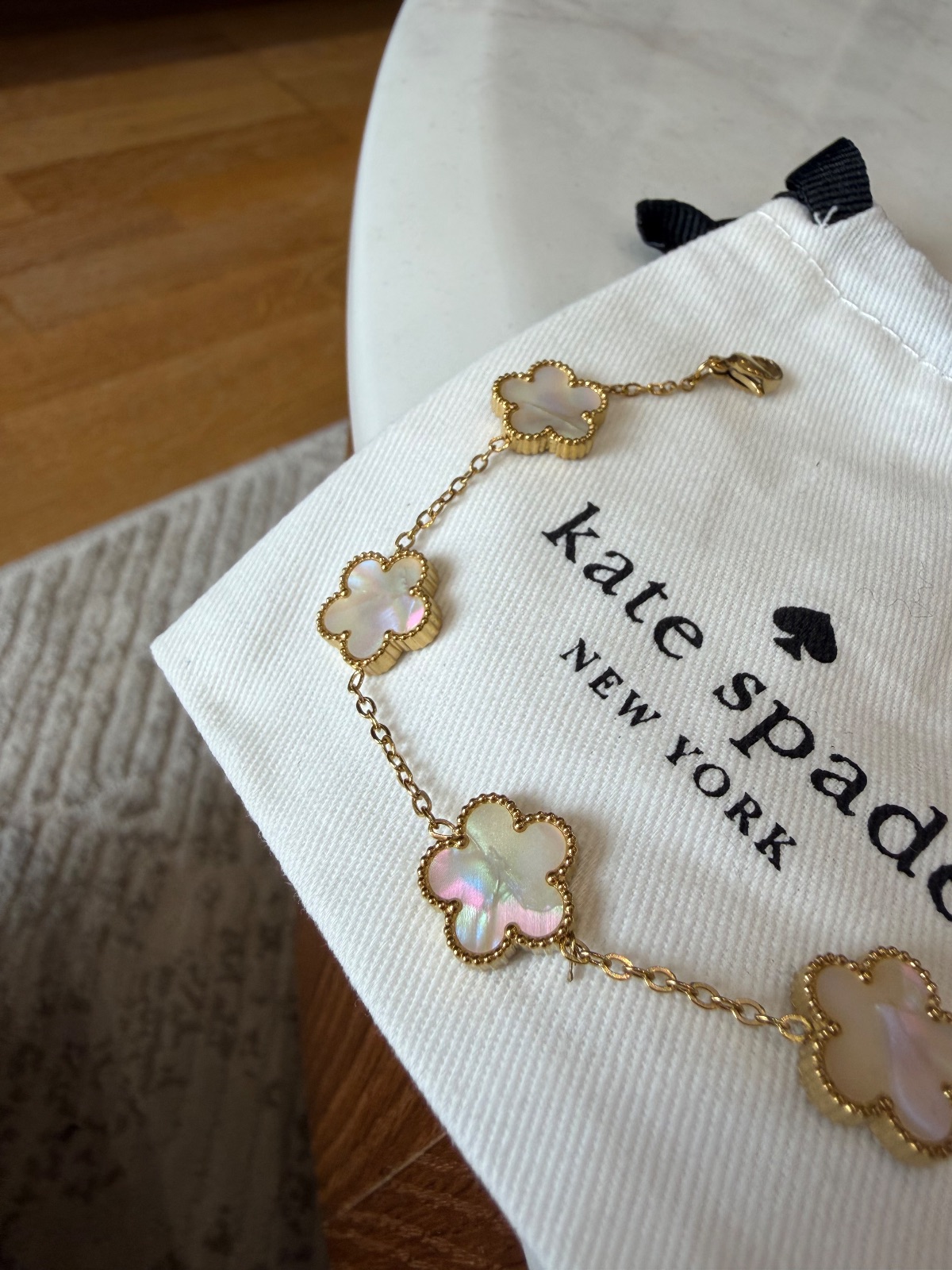 Kate Spade bracelet fleurs nacre or 3