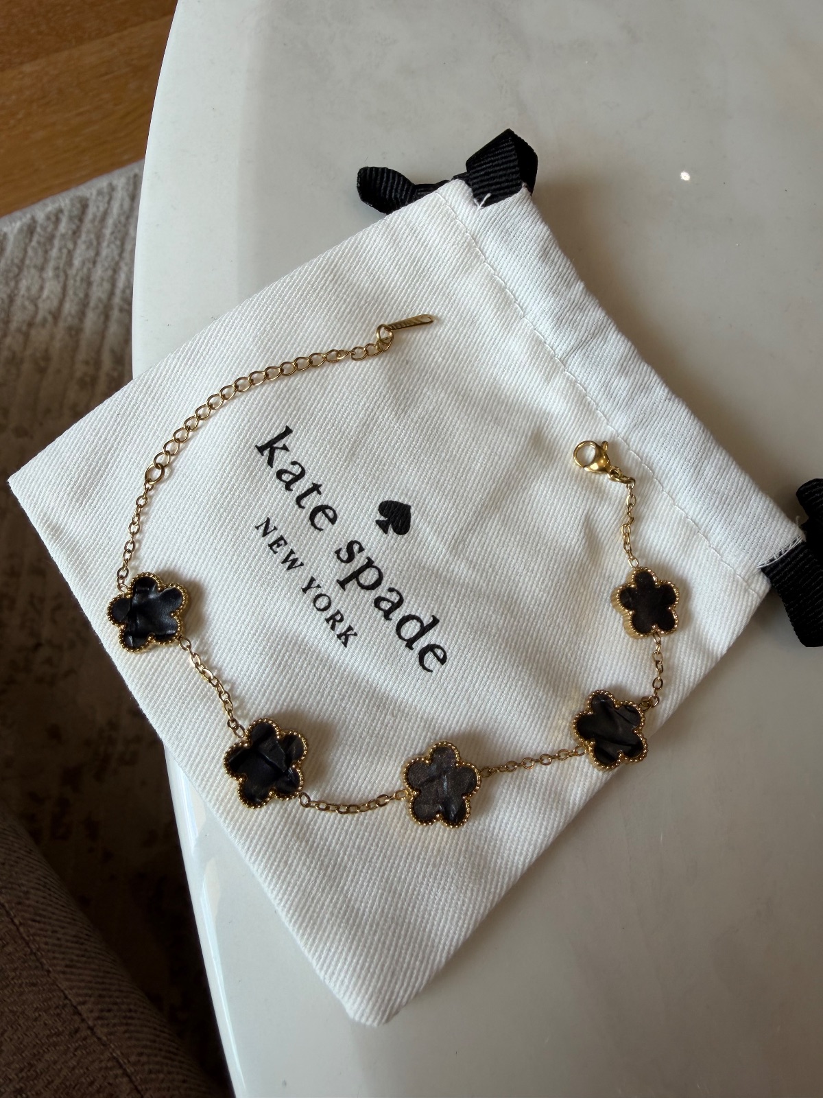 Bracelet Kate Spade trèfle noir or 3