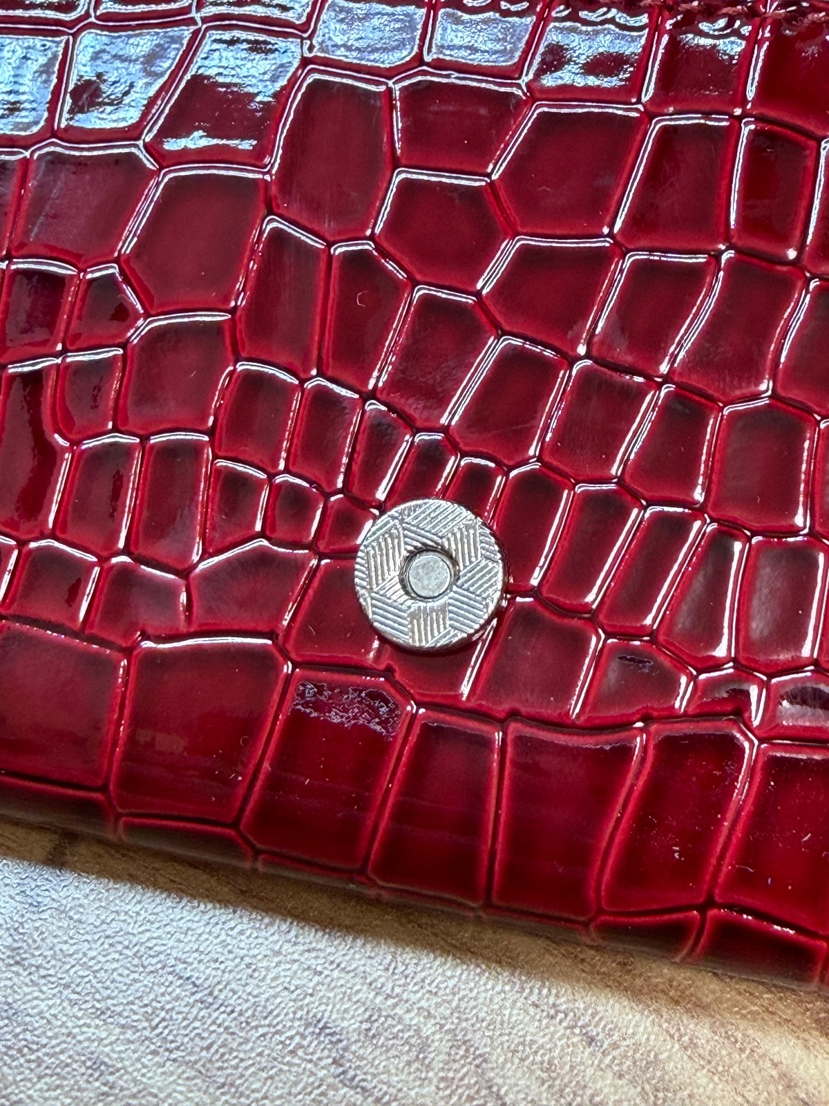 Portefeuille Vivienne Westwood cuir crocodile rouge 3