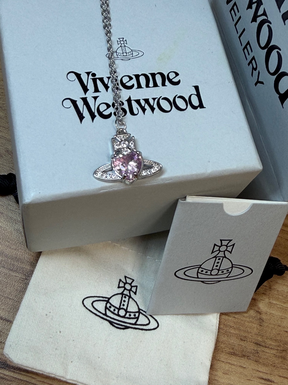 Vivienne Westwood Collier Orb Rose 2