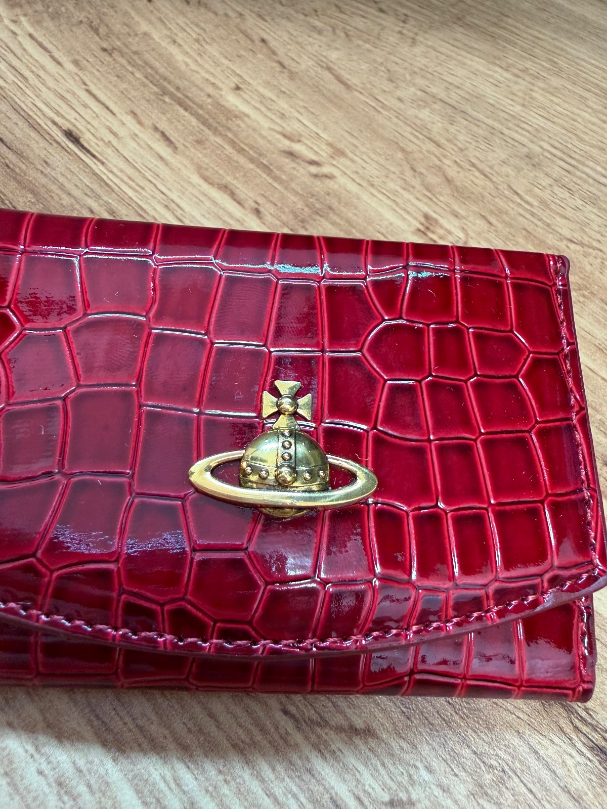 Portefeuille Vivienne Westwood cuir crocodile rouge 2