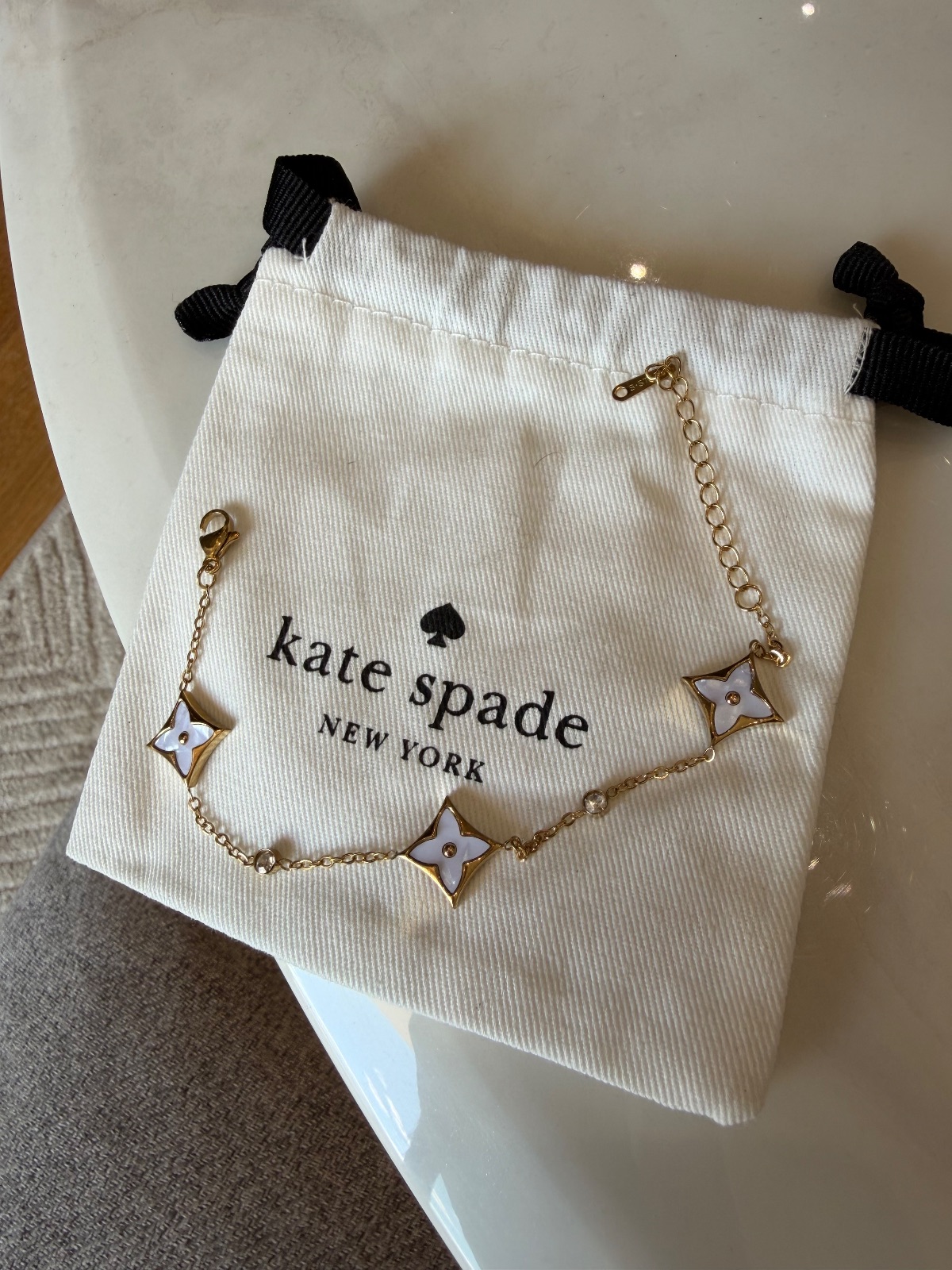 Kate Spade bracelet chaîne dorée 2