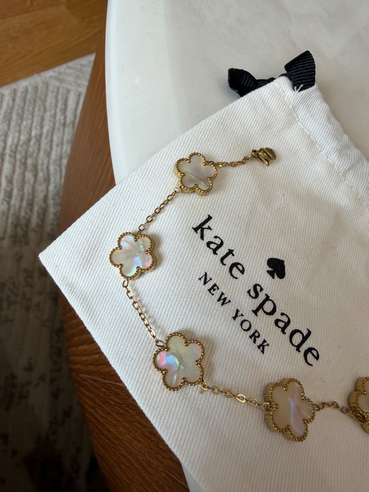 Kate Spade bracelet fleurs nacre or 2
