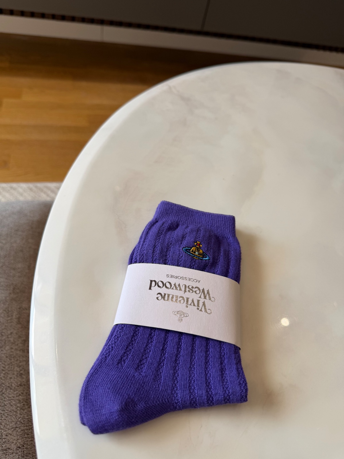 Chaussettes Vivienne Westwood violettes 3