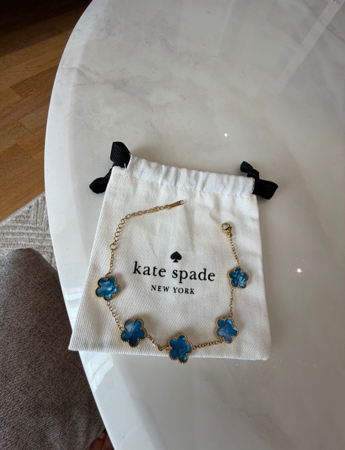 Kate Spade bracelet chaîne fleurs bleues 2