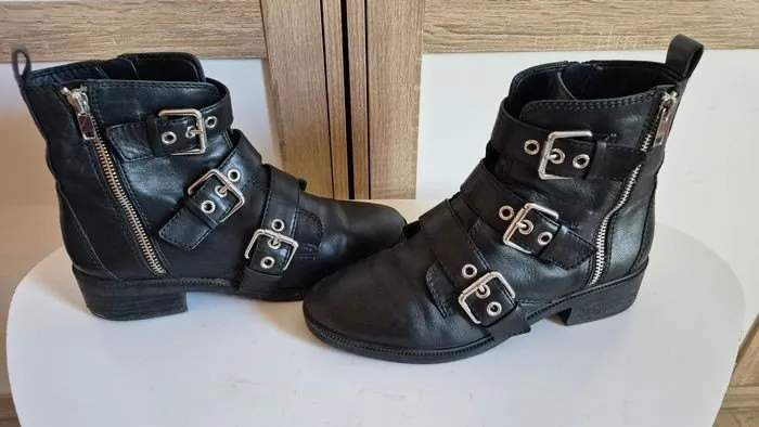 Bottines ALDO noires à boucles – ALDO – taille EU 39 2