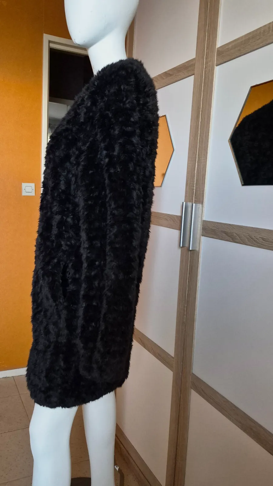 Manteau Promod noir en fausse fourrure – Promod – taille XL 4
