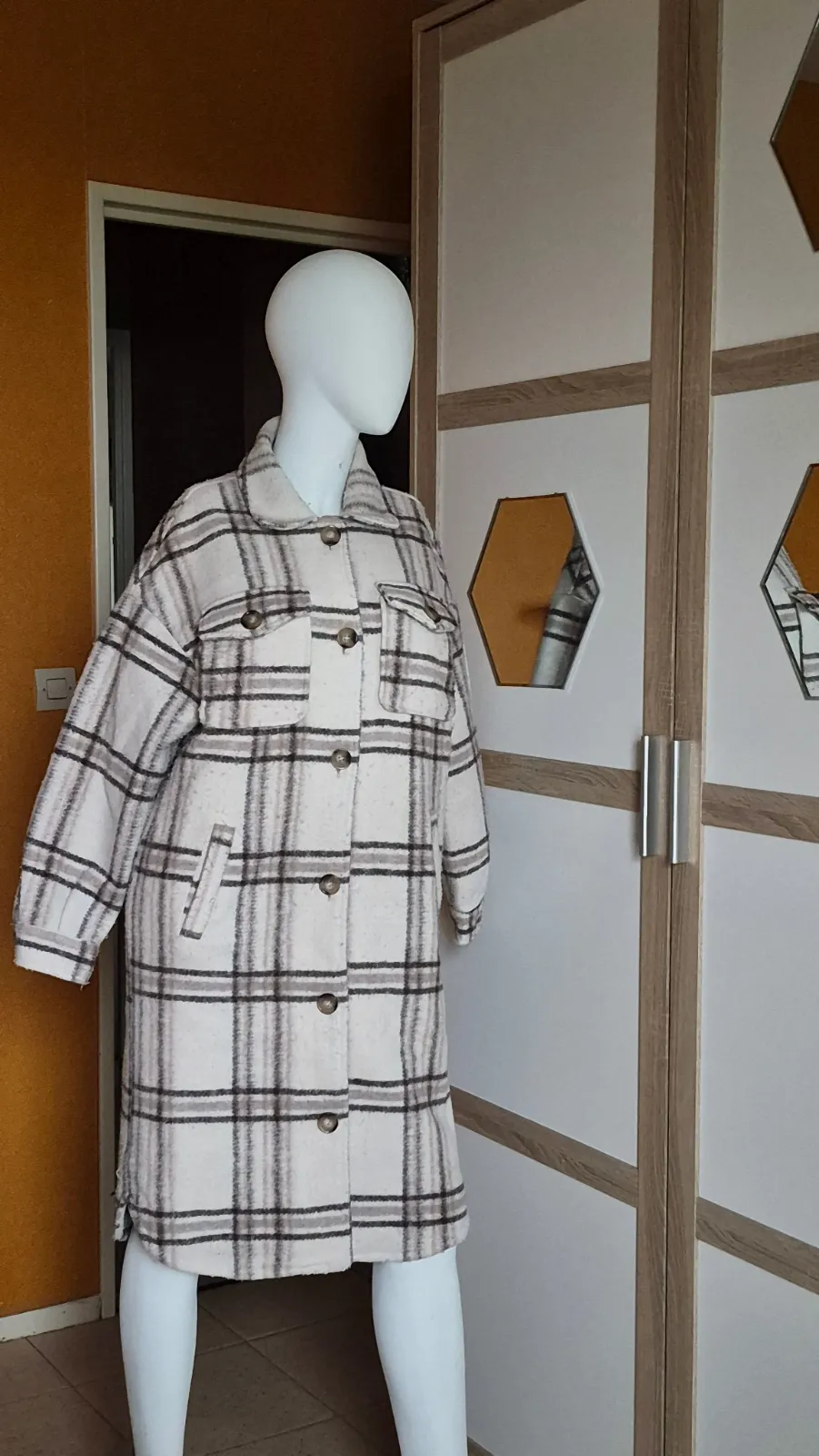 Joli manteau long à – Me Jennifer – taille XS 3