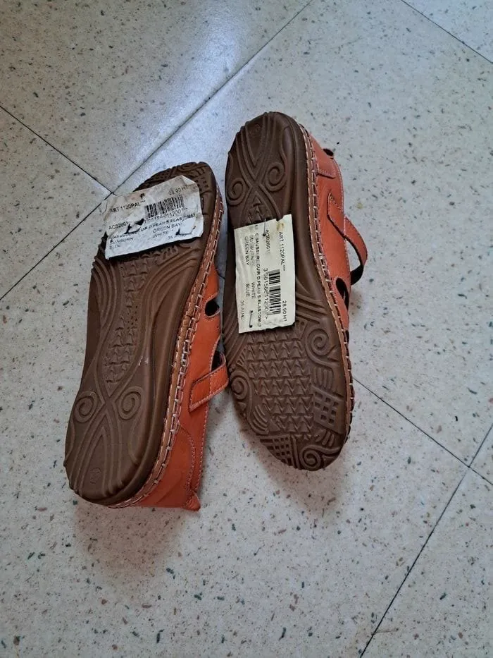 Sandales d'été en cuir neuf  – Pedro Torres – taille EU 37 7