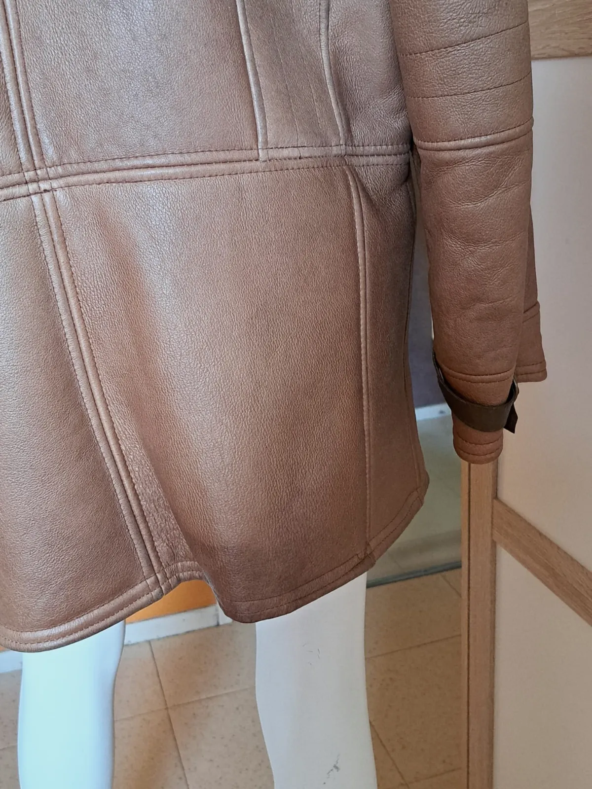 Veste manteau en cuir – : Le Bufflé – taille 3XL 5