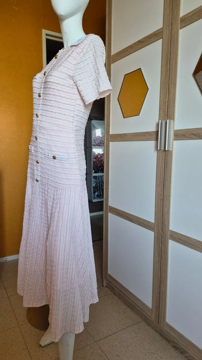 Robe neuf – Emilie Paris – taille S 3