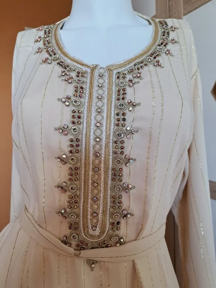 Robe soirée neuf  – Robe – taille Taille unique 7