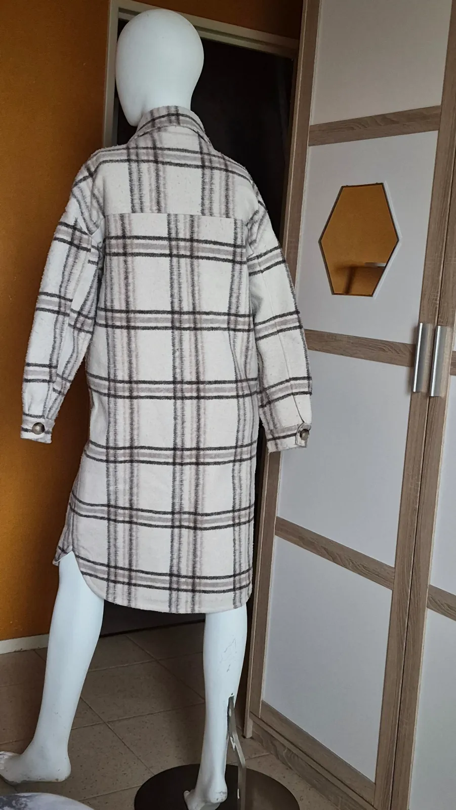 Joli manteau long à – Me Jennifer – taille XS 5