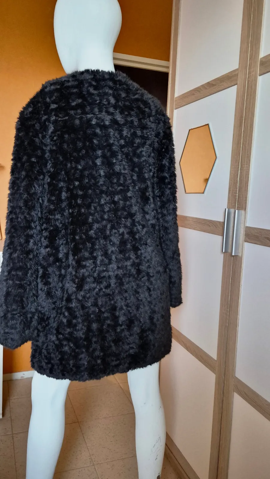 Manteau Promod noir en fausse fourrure – Promod – taille XL 2