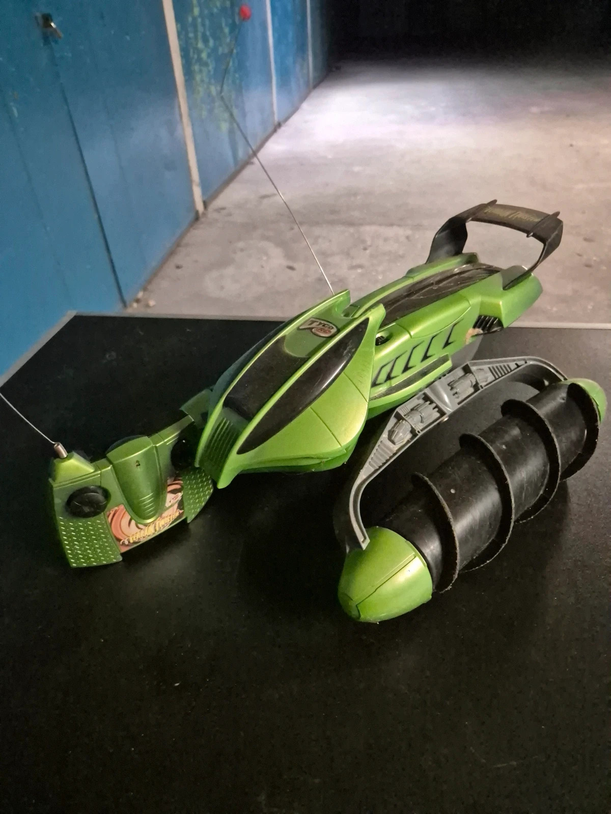 Véhicule Vintage Tyco RC Terrain Twister Mattel (2004) + Télécommande – En l'état / Non testé