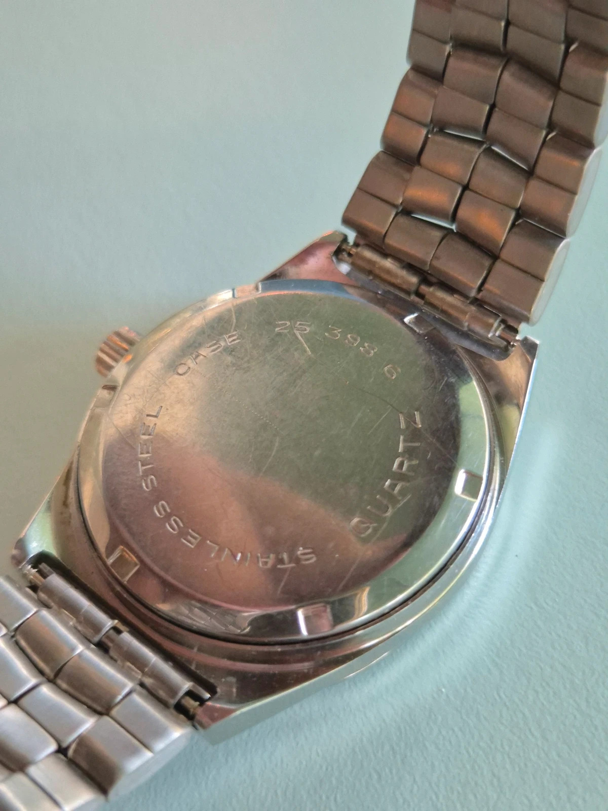 Montre Vintage YEMA Quartz 32768 Hz – Années 80 – Yema – taille 30–38 mm 5