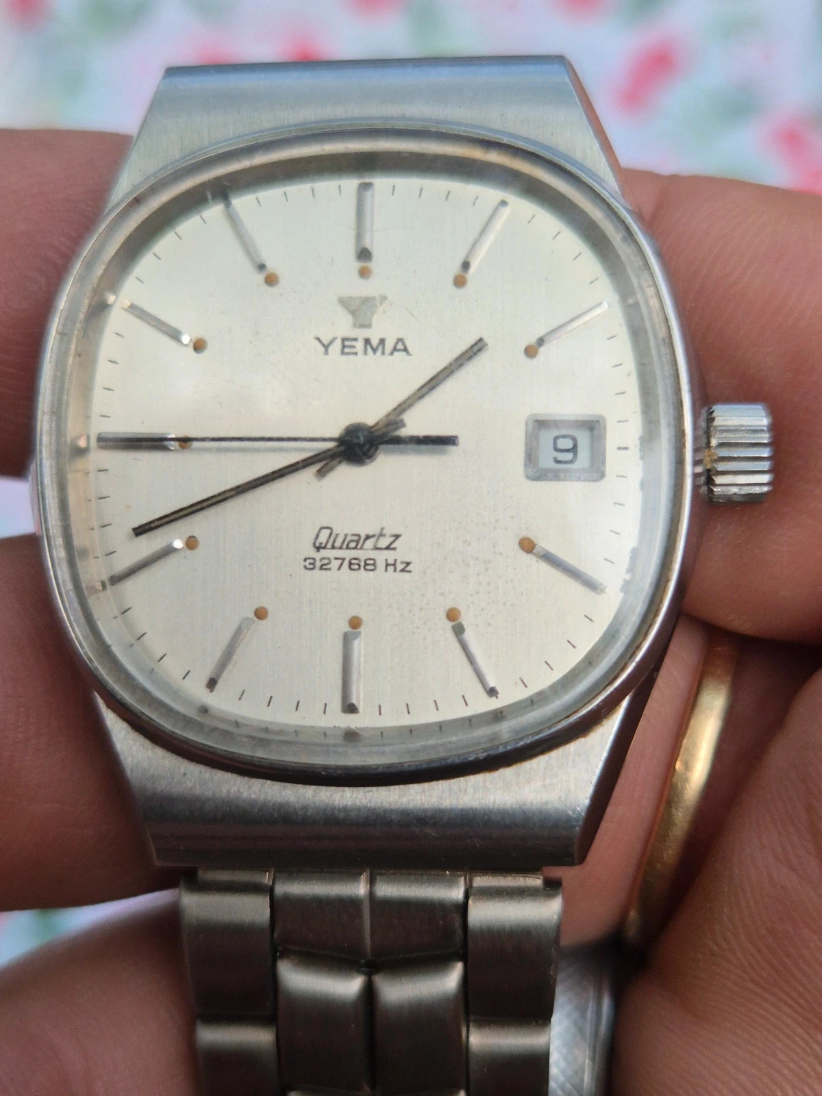 Montre Vintage YEMA Quartz 32768 Hz – Années 80