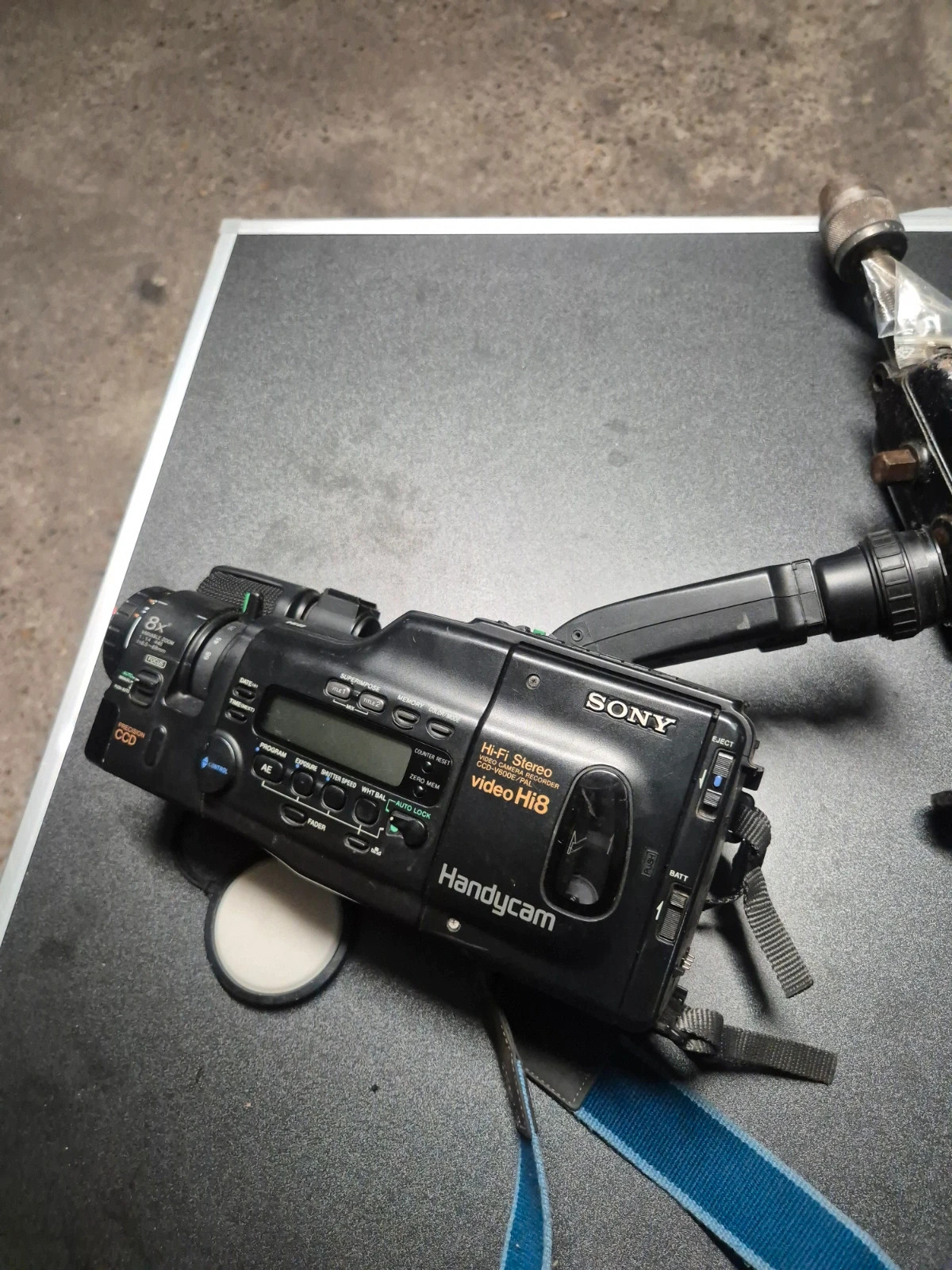 Caméscope Sony Handycam vintage, modèle CCD-V600E – Sony 2