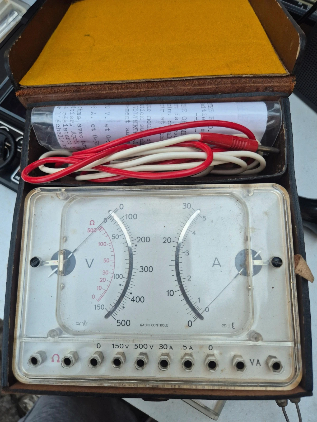 Ampèremètre et voltmètre 2