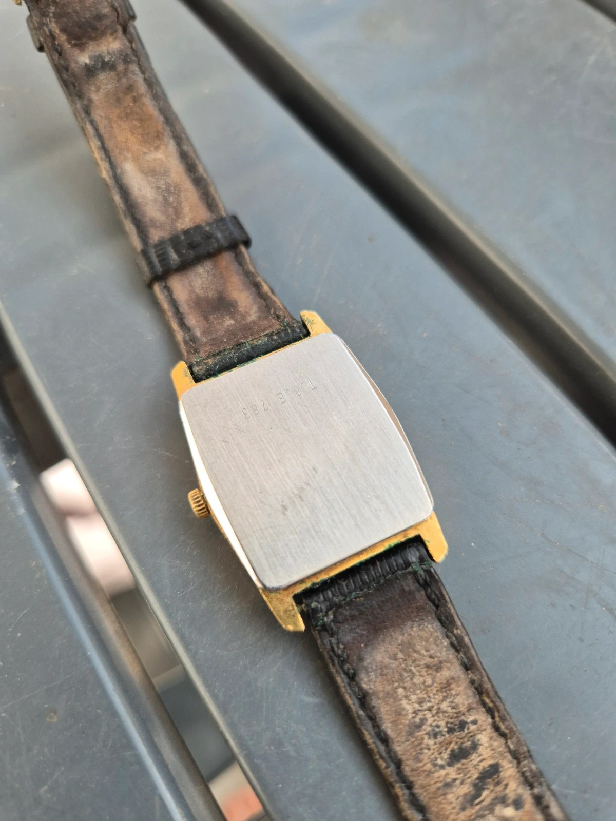 Montre Yema quartz doré – Yema – taille 30–38 mm 5