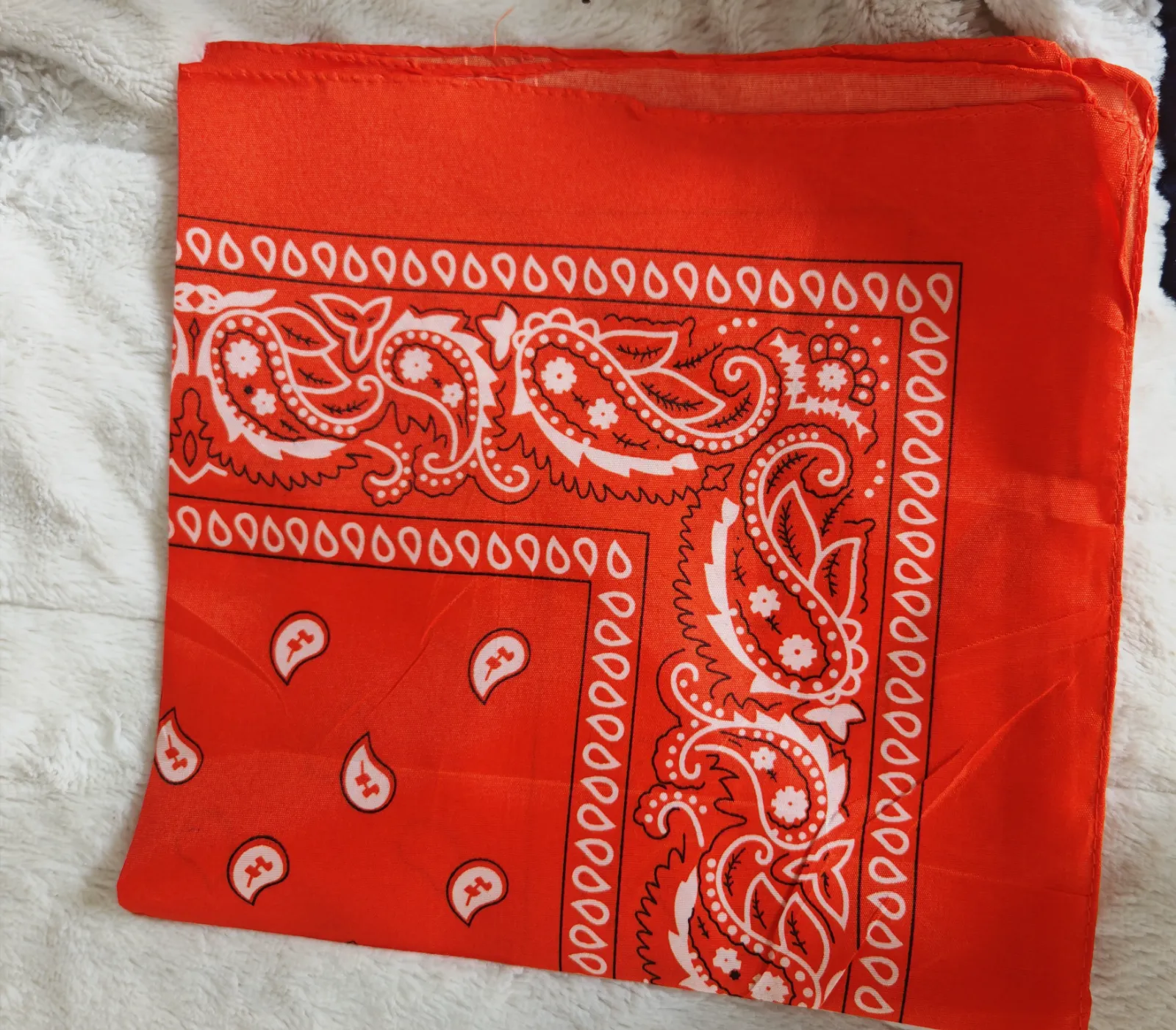 Red paisley bandana scarf – No Brand – taille Taille unique 2