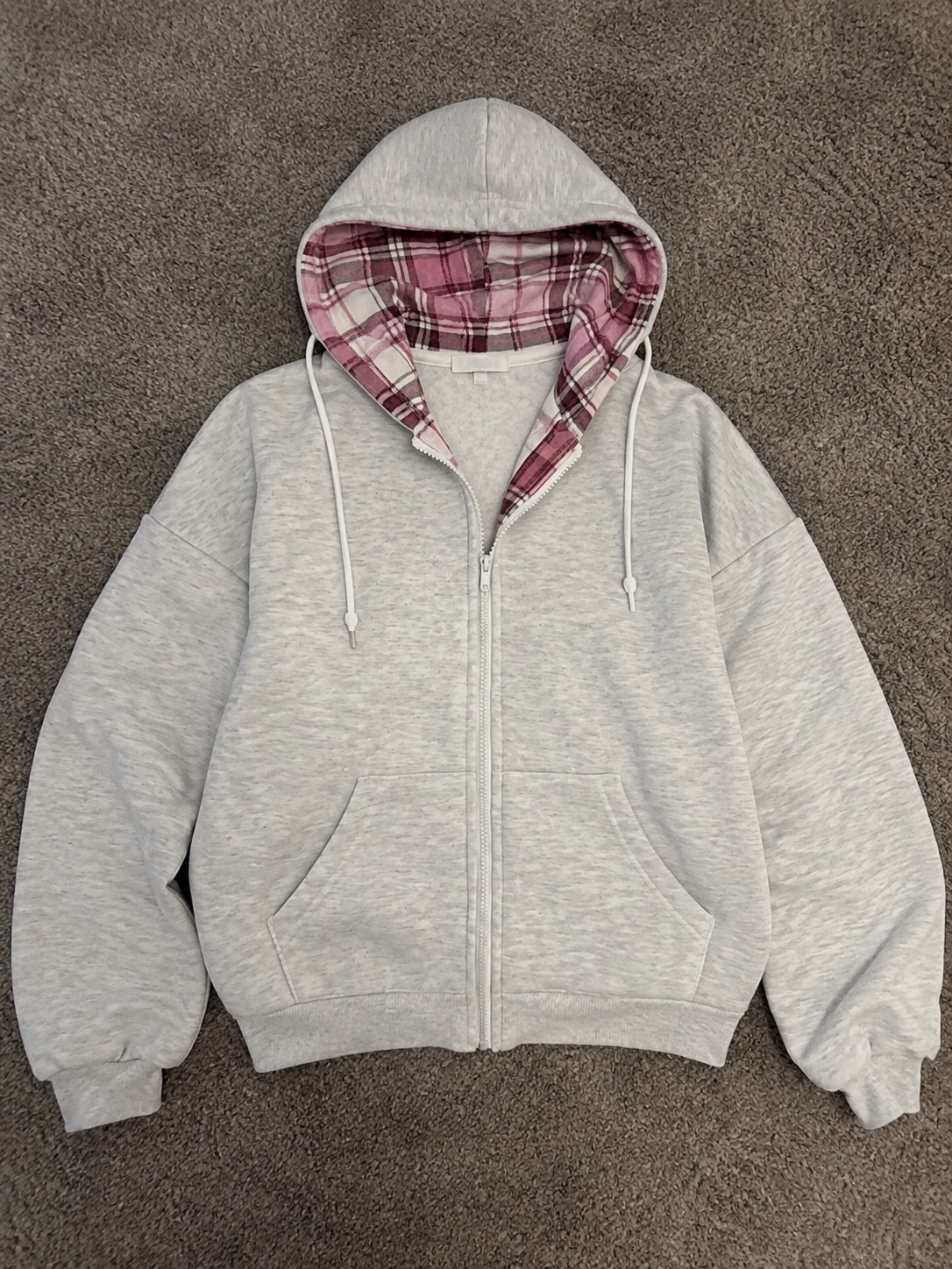 Sweat zip capuche gris chiné doublure tartan rose/bordeaux