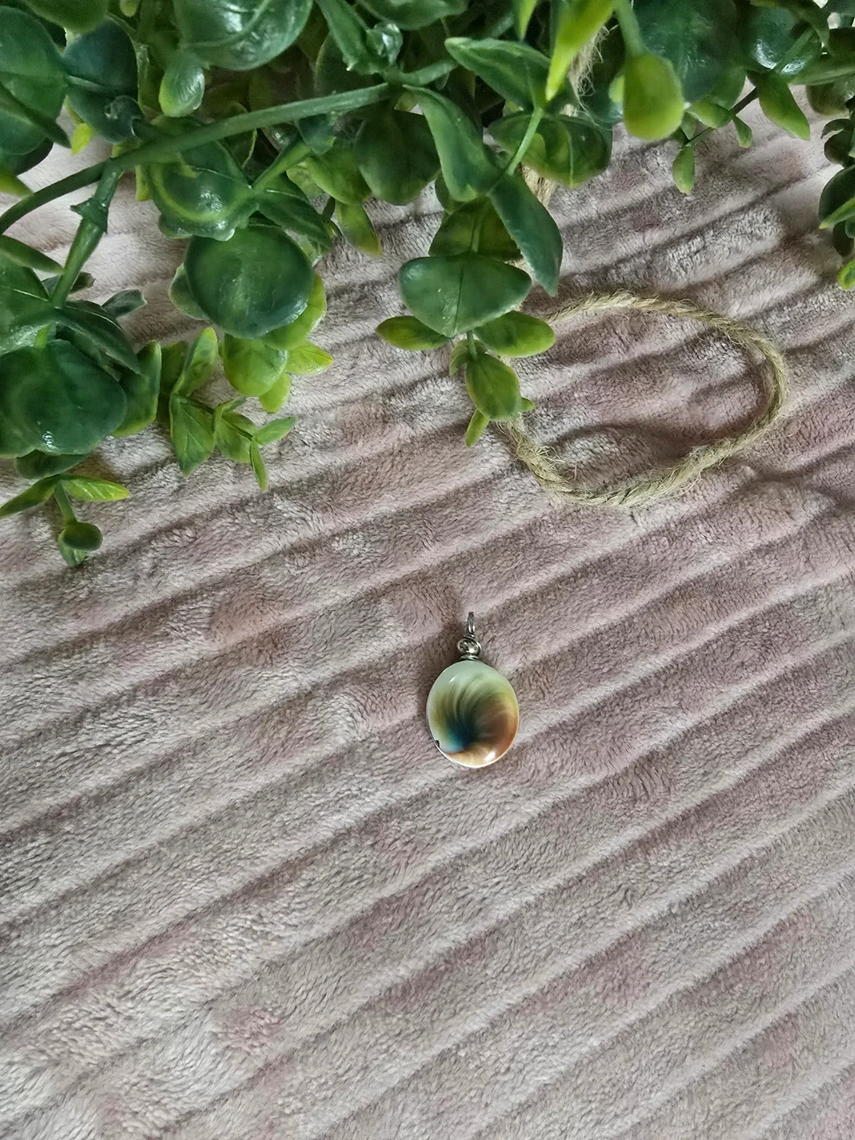 Pendentif œil de Sainte Lucie naturel Porte-bonheur / Œil de Shiva – Accessories 2