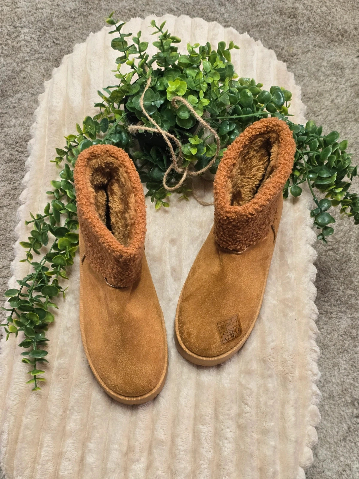 Bottines fourrées style UGG marron camel Santoro Del Mare Taille 36