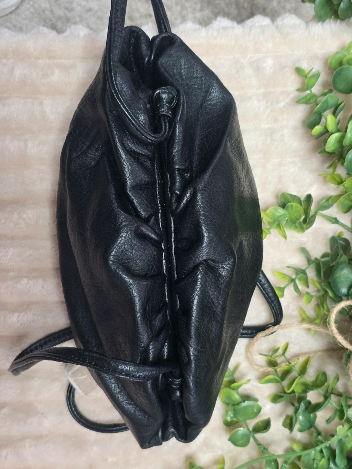 Sac pochette / bourse froncé noir style Neuf sans étiquette 3
