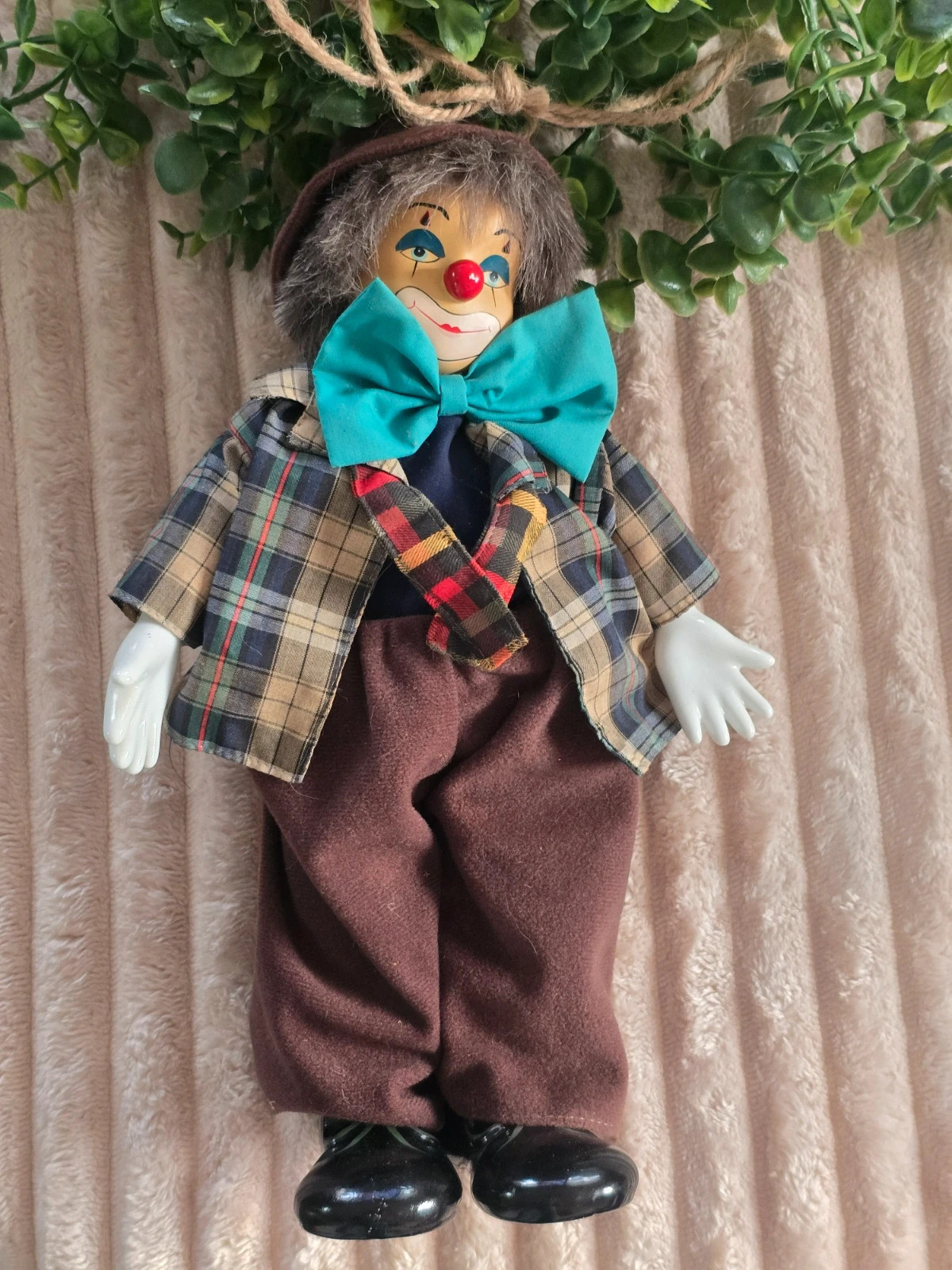 Poupée / Figurine Clown de Collection Tête et Mains en Porcelaine 3