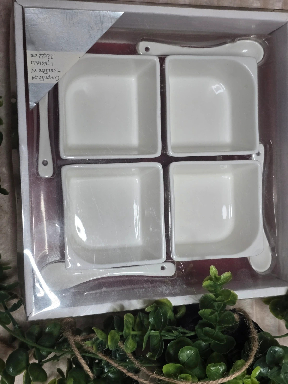 Set Apéritif / Service à Tapas Neuf (4 coupelles + 4 cuillères + plateau) 2