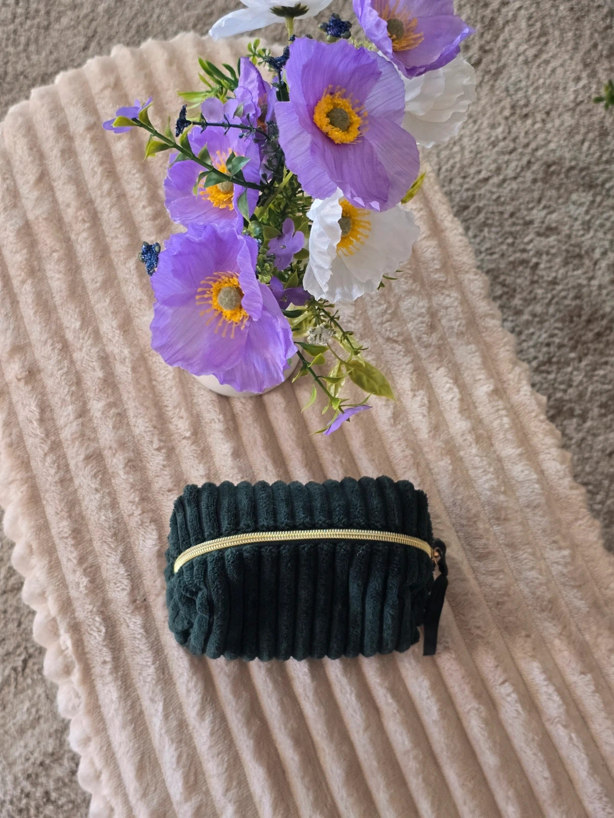 Trousse de toilette maquillage verte en velours côtelé Neuve avec étiquette