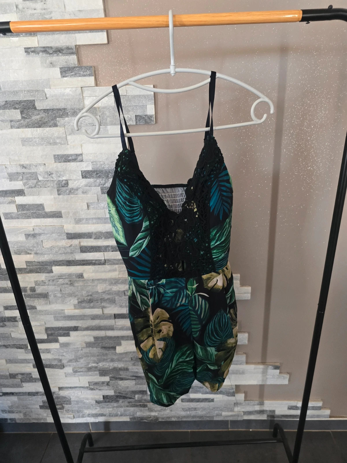 Combi-short tropical à bretelles et dentelle Jessy & Co Neuf avec étiquette – Jessy – taille Taille unique 2
