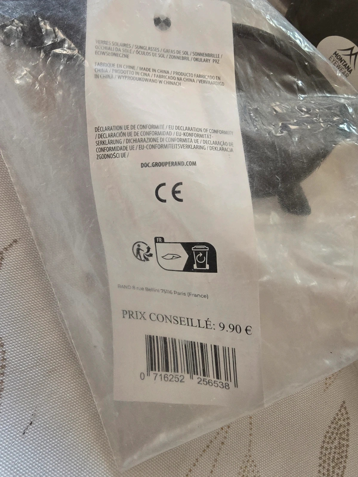 Lot de 18 lunettes de soleil neuves + 10 étuis Montana Eyewear & autres – Montana 3