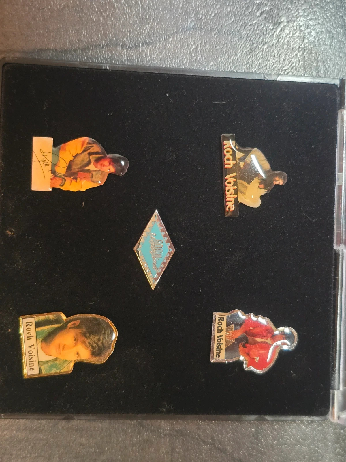 Coffret collector 5 Pin's Roch Voisine Boîtier officiel Polygram 90s 4