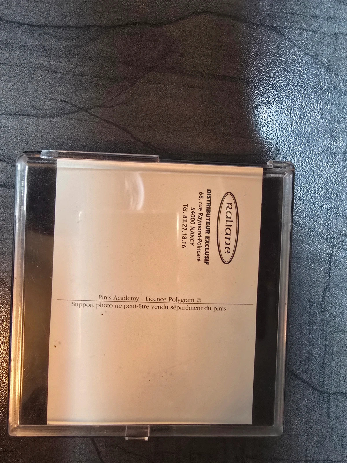 Coffret collector 5 Pin's Benny B Boîtier officiel Polygram 90s 5
