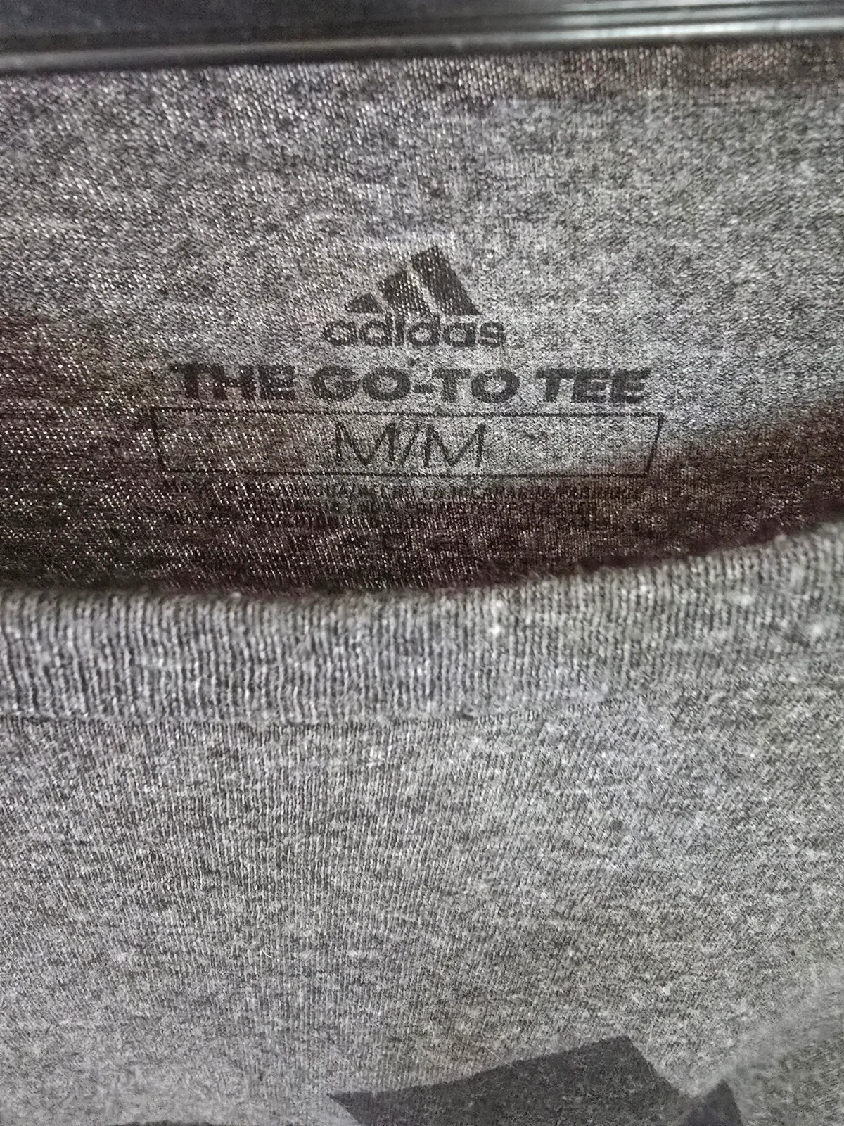 T-shirt Adidas « The Go-To Tee » Gris Chine Taille M – adidas – taille M 4