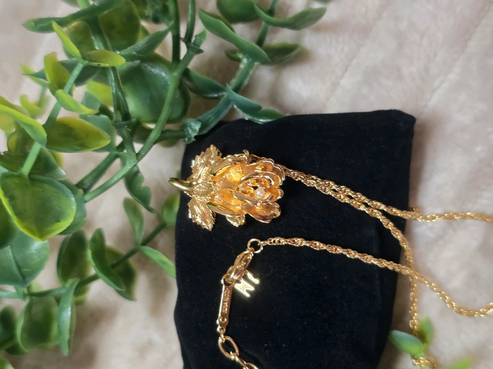 Collier Nina Ricci Vintage Doré Pendentif Rose Perle Signé NR – Nina Ricci 3
