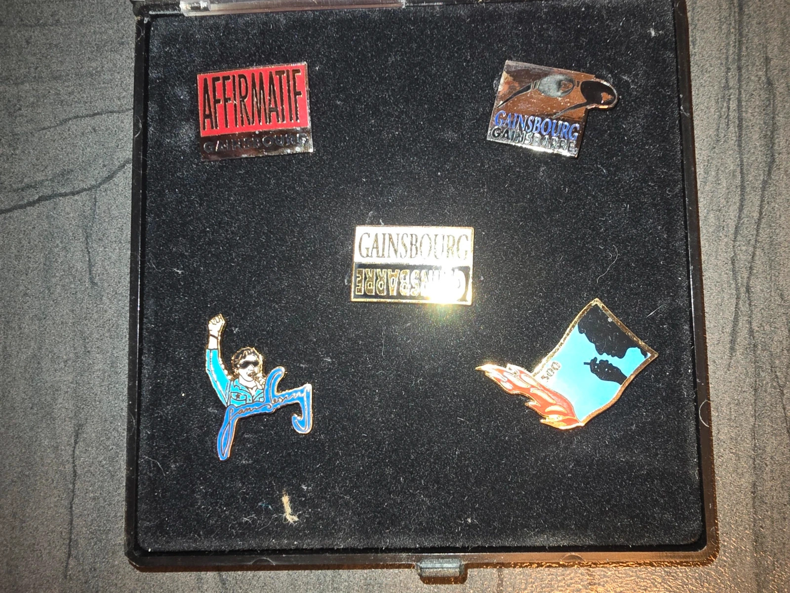 Coffret Pin's Collection Serge Gainsbourg / Gainsbarre Vintage Boîte 2