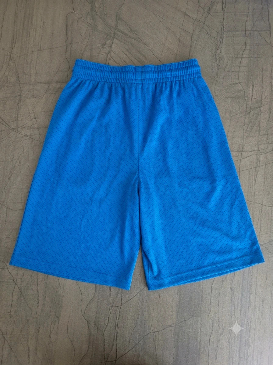 Short de sport Nike bleu roi.Taille L – Nike – taille L 2